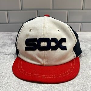 Vintage 80s ANNCO MLB Baseball Chicago White Sox Old Logo Youth Snap Back